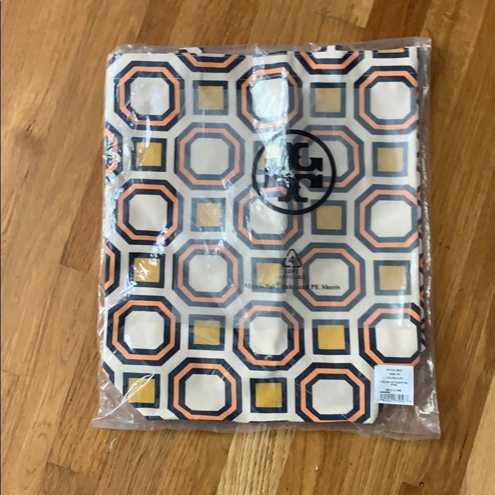 Tory Burch canvas shopping bag(tote)